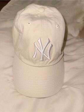 Embroidered Logo Baseball Cap - Cream